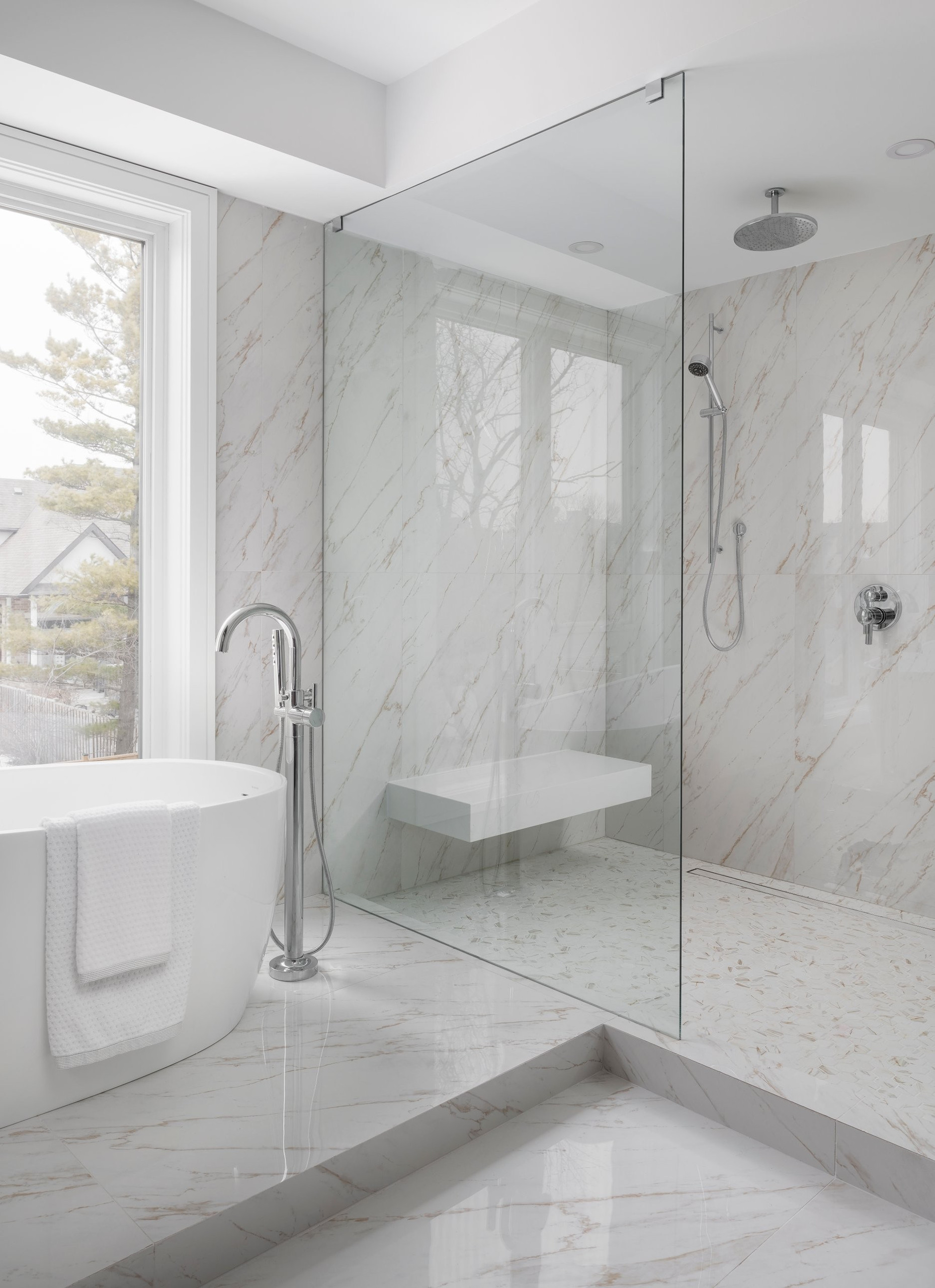 Ensuite, tub and walk-in shower — Two Volumes, North York, Toronto — interior design by RZ Interiors