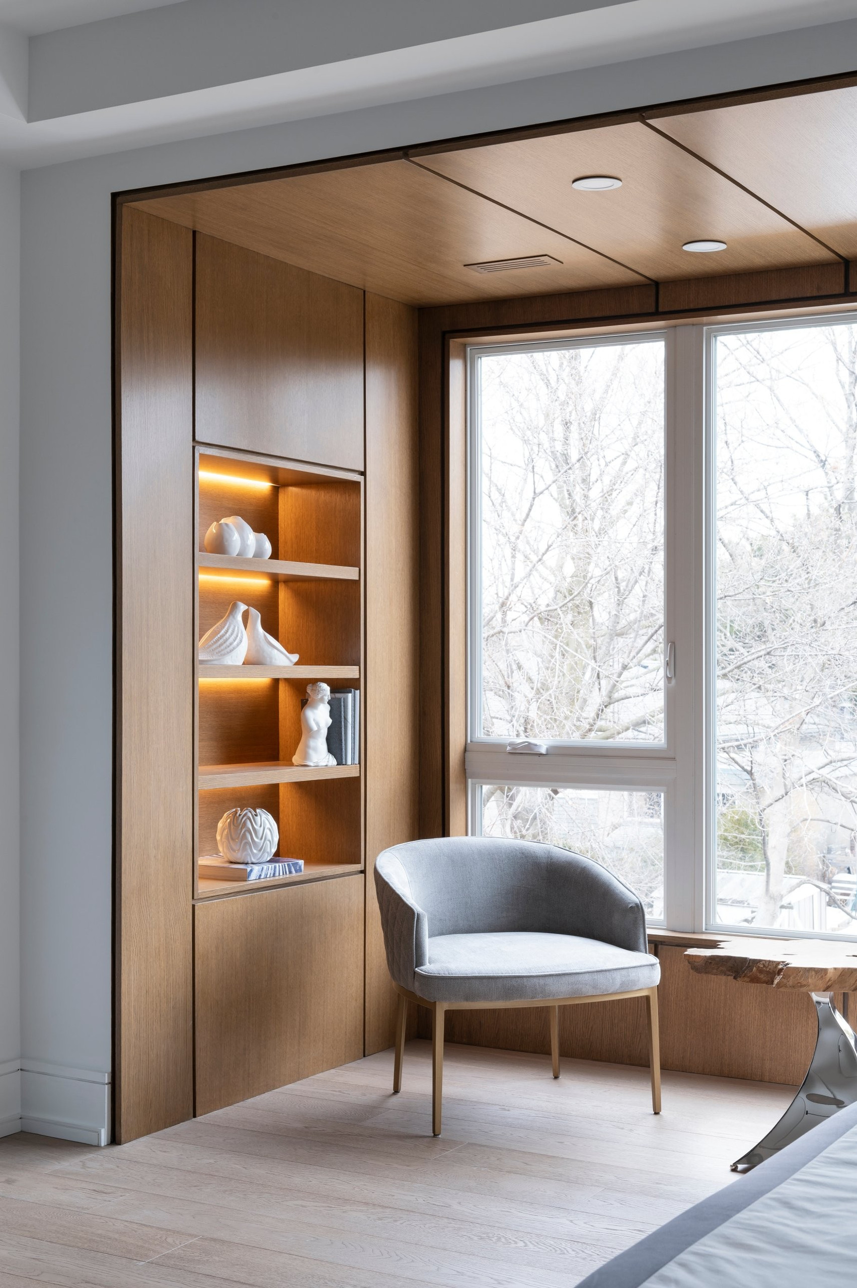 Oak reading nook — Two Volumes, North York, Toronto — interior design by RZ Interiors