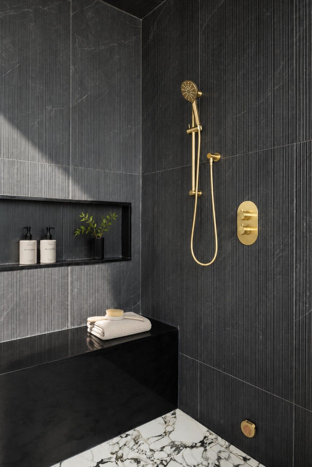 Ribbed tile shower — The Gathering House, Kleinburg, Vaughan — interior design by RZ Interiors